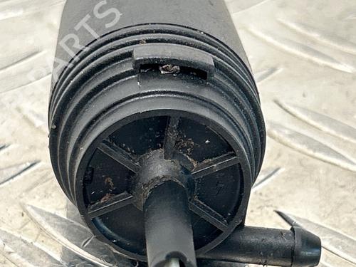 Washer pump BMW 7 (E65, E66, E67) 745 i, Li | BP38781286E24 - Image 3