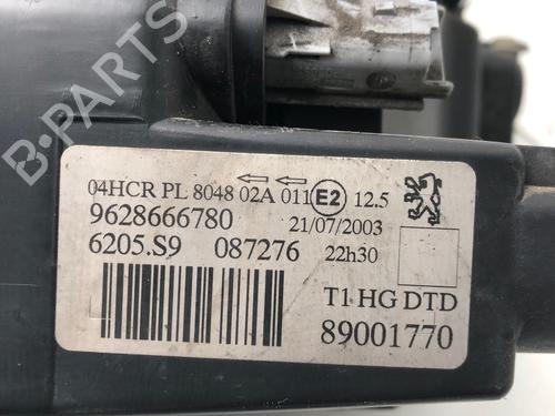 Right headlight PEUGEOT 206 CC (2D) 1.6 16V (2DNFUF, 2DNFUR) | BP29036605C29 