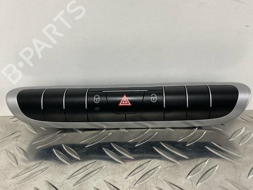 Used Warning switch SMART FORTWO Coupe (451) 1.0 (451.331, 451.380) (71 hp) 29037777
