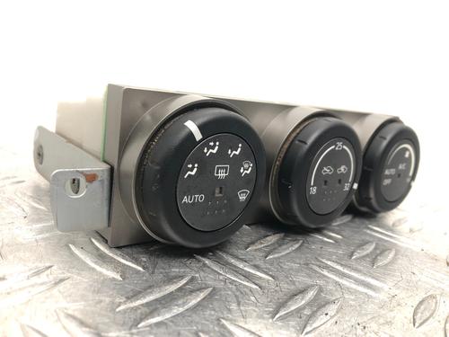Switch NISSAN X-TRAIL I (T30) 2.2 dCi 4x4 | BP29520833I30 