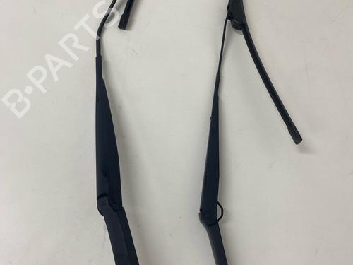 Used Front windshield wiper arm OPEL KARL (C16) 1.0 (73 hp) 29037521