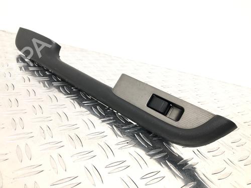 Used Left rear window switch NISSAN X-TRAIL I (T30) 2.2 dCi 4x4 (136 hp) 30360545