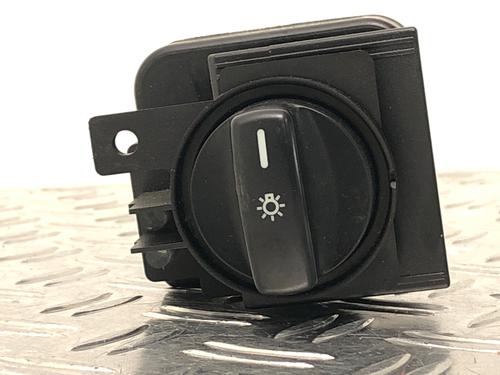 Forlygtekontakt MERCEDES-BENZ A-CLASS (W169) A 180 CDI (169.007, 169.307) (109 hp) 29036793