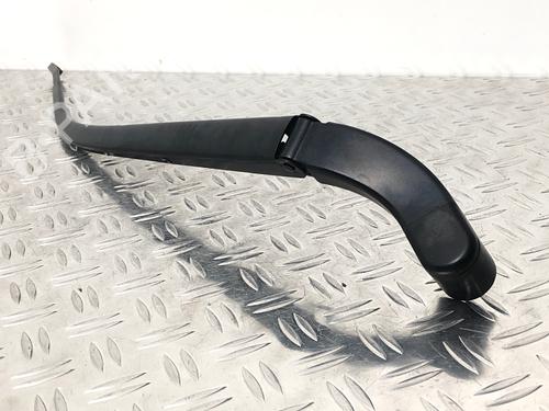 Used Front windshield wiper arm MAZDA 3 (BM, BN) 2.0 (120 hp) 29035809