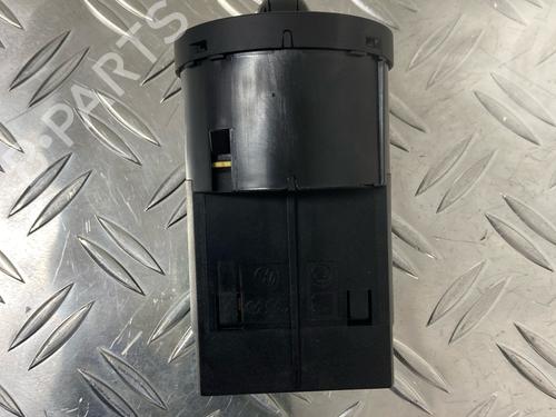 Headlight switch VW UP! (121, 122, BL1, BL2, BL3, 123) 1.0 | BP29034806I24 