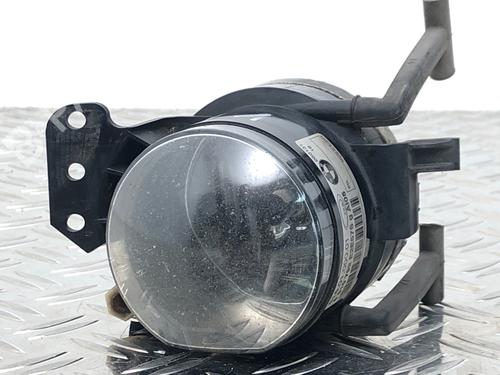 Feu de brouillard avant droit BMW 5 (E60) 520 i (156 hp) 31311073