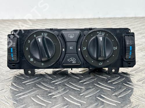 Used Climate control Climate control MERCEDES-BENZ CLK (C208) CLK 320 (208.365) (218 hp) 40527642 40527642