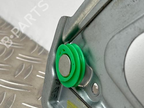 Right front window motor SMART FORTWO Coupe (451) 1.0 (451.331, 451.380) | BP39989113E20 - Image 4