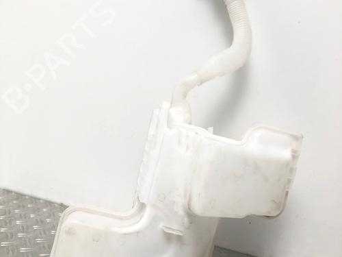 Used Windscreen washer tank VW TIGUAN (AD1, AX1) 1.4 TSI (150 hp) 29034978