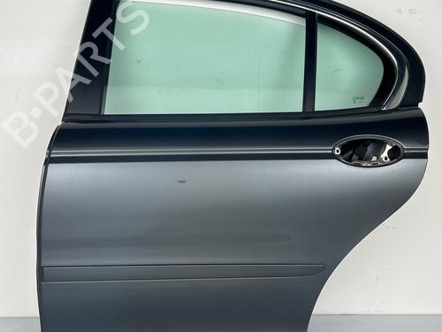 Used Left rear door Left rear door 37172272 37172272