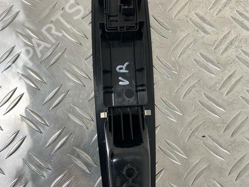 Right front window switch RENAULT MEGANE III Grandtour (KZ0/1) 1.5 dCi (KZ1M, KZ1W, KZ0R) | BP29036345I26 