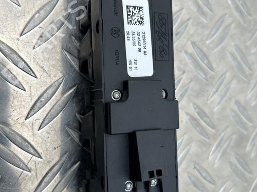 Left front window switch VOLVO V70 III (135) 2.0 | BP39149813I27 - Image 6