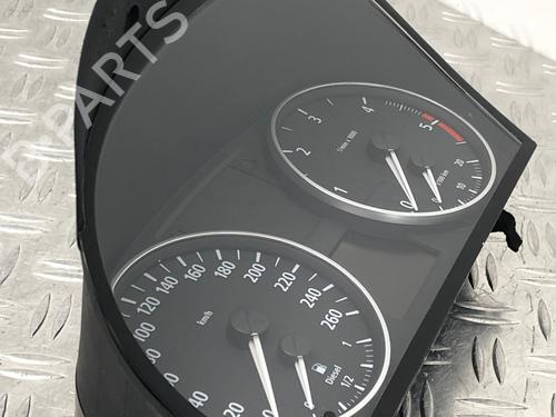 Instrument cluster BMW 3 (E90) 318 d | BP29036710C47 