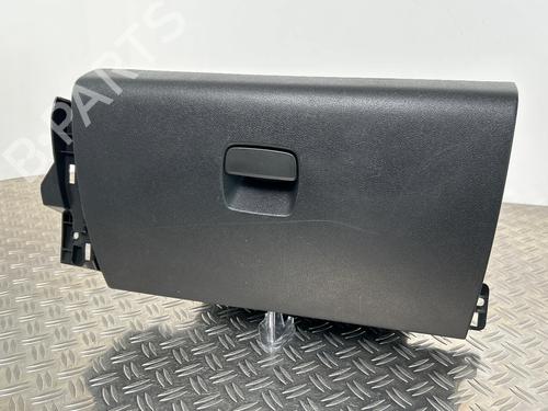 Used Glove box Glove box RENAULT TRAFIC III Van (FG_) 1.6 dCi 115 (FGMD) (116 hp) 36413496 36413496