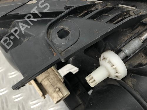 Left headlight OPEL OMEGA B Estate (V94) 2.2 DTI 16V (F35, M35, P35) | BP29035795C28 