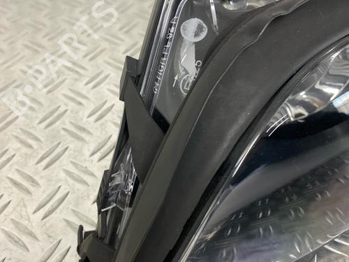 Left headlight BMW 3 Touring (E46) 318 i | BP29036772C28 