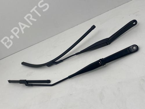 Front windshield wiper arm FORD FIESTA VI (CB1, CCN) 1.25 | BP29035054C143 