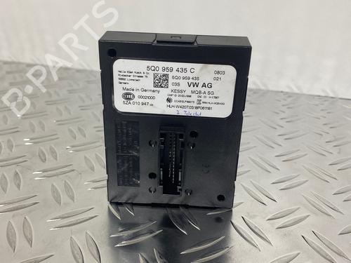 Used Electronic module SEAT LEON ST (5F8) 1.8 TSI (180 hp) 29031439