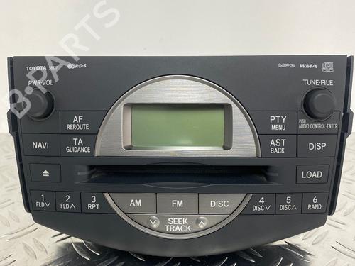 Used Radio TOYOTA RAV 4 III (_A3_) 2.2 D 4WD (ALA30_, ALA30R) (177 hp) 29031092