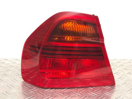 Used Left taillight BMW 3 (E90) 320 d (150 hp) 29032775