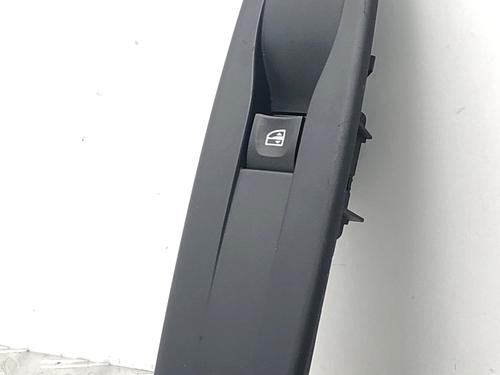 Used Right front window switch RENAULT LAGUNA III (BT0/1) 2.0 16V Hi-Flex (BT1H, BT1G, BT1K) (140 hp) 29037396