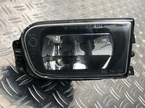 Used Right front fog light BMW 5 (E39) 520 i (136 hp) 32020534