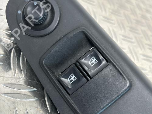 Left front window switch RENAULT TRAFIC III Van (FG_) 1.6 dCi 115 (FGMD) | BP36457800I27 - Image 2