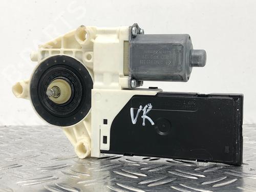 Used Right front window motor RENAULT LAGUNA III (BT0/1) 2.0 16V Hi-Flex (BT1H, BT1G, BT1K) (140 hp) 29031041