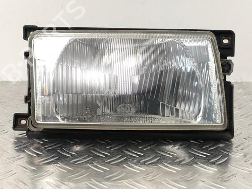 Used Right headlight VW POLO II (86C, 80) 1.1 (50 hp) 29031085
