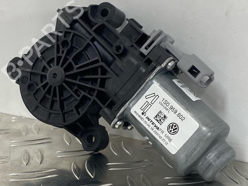 Used Left front window motor VW UP! (121, 122, BL1, BL2, BL3, 123) 1.0 (60 hp) 29032790