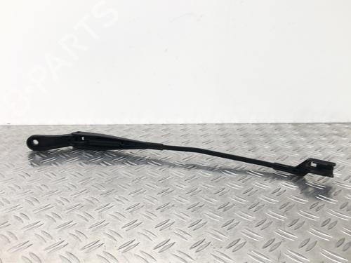 Front windshield wiper arm PEUGEOT 2008 I (CU_) 1.2 THP 110 / PureTech 110 | BP29033913C143 
