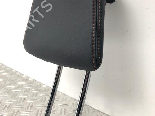 Headrest PEUGEOT 2008 I (CU_) 1.2 THP 110 / PureTech 110 | BP29037340I31 