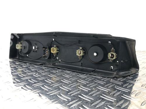 Support de lampe MERCEDES-BENZ S-CLASS (W116) 280 SE, SEL (116.024, 116.025) (177 hp) 32206916