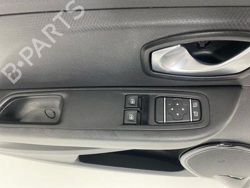 Front right panel RENAULT CLIO IV Grandtour (KH_) 0.9 TCe 75 (KHNP) | BP29032889C59 