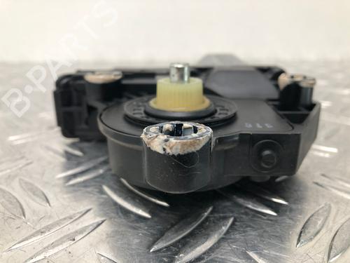 Rudehejsemotor bagstkærm højre VW GOLF PLUS V (5M1, 521) 1.4 FSI | BP29034295E22