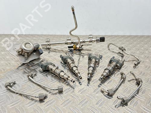 Used Injection rail Injection rail BMW 3 (E90) 318 i (143 hp) 33324176 33324176