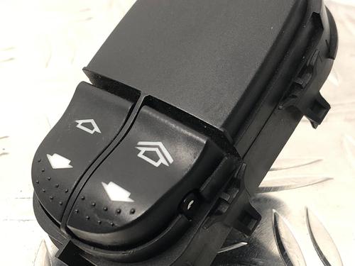 Comutador vidro frente esquerdo FORD FOCUS I (DAW, DBW) 1.6 16V (100 hp) 29862017