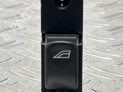 Used Right rear window switch Right rear window switch 37491217 37491217