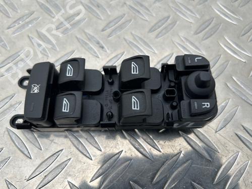 Left front window switch VOLVO V70 III (135) 2.0 | BP39149813I27 - Image 4