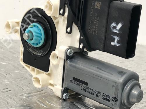 Rudehejsemotor bagstkærm højre VW GOLF V Variant (1K5) 1.4 TSI (122 hp) 29037223