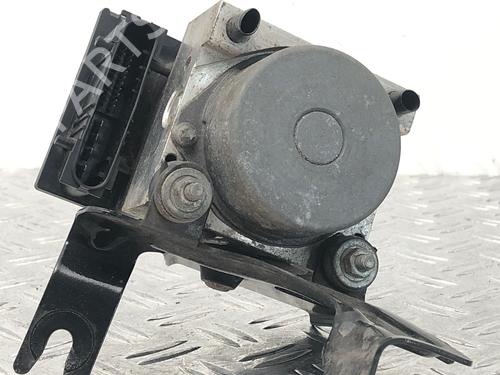 Used ABS pump NISSAN MICRA III (K12) 1.2 16V (65 hp) 29037177