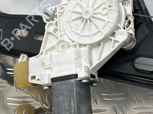 Right front window motor BMW 3 (E90) 318 i | BP33242922E20 - Image 2