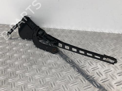 Front windshield wiper arm BMW 5 Touring (E61) 525 d | BP29035576C143 