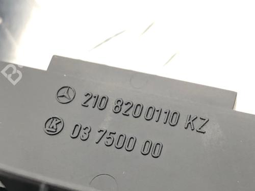 Switch MERCEDES-BENZ E-CLASS (W210) E 200 (210.035) | BP30320169I30 