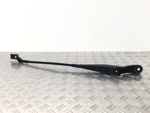 Used Front windshield wiper arm PEUGEOT 2008 I (CU_) 1.2 THP 110 / PureTech 110 (110 hp) 29033913