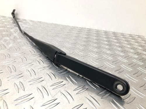 Used Front windshield wiper arm FORD FOCUS II (DA_, HCP, DP) 2.0 (145 hp) 29402535
