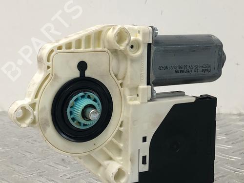 Portierruitmotor rechtsvoor VW PASSAT B6 (3C2) 2.0 TDI (140 hp) 29031945