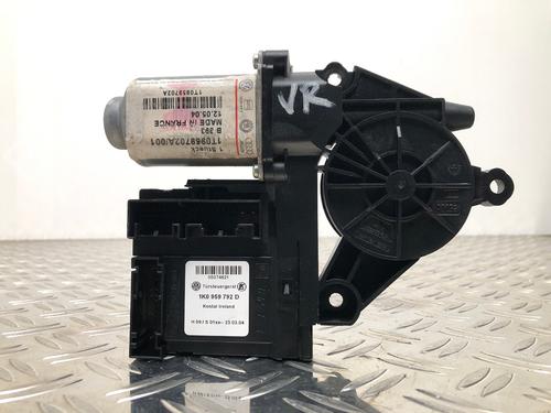 Right front window motor VW TOURAN (1T3) 1.2 TSI | BP32023808E20 - Image 4
