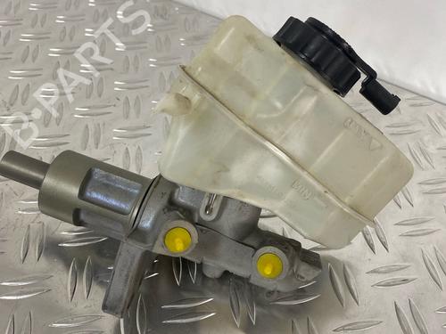 Brake master cylinder BMW 1 Convertible (E88) 118 i | BP29034138M77 