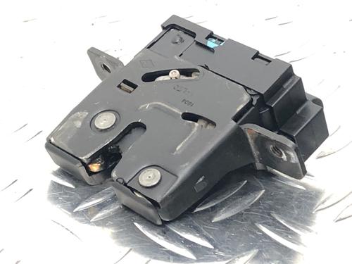 Used Tailgate lock NISSAN MICRA III (K12) 1.5 dCi (82 hp) 29031787